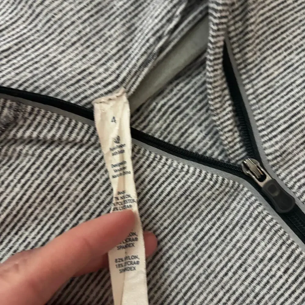 Lululemon Run Turbo 1/2 Zip Jacket 4 Static White Black Striped Thumbholes